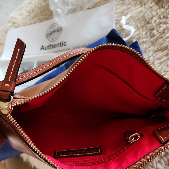 Gorgeous Dooney & Bourke Natural Tan Leather Pouchette Crossbody Bag 🤎 - Picture 8 of 14
